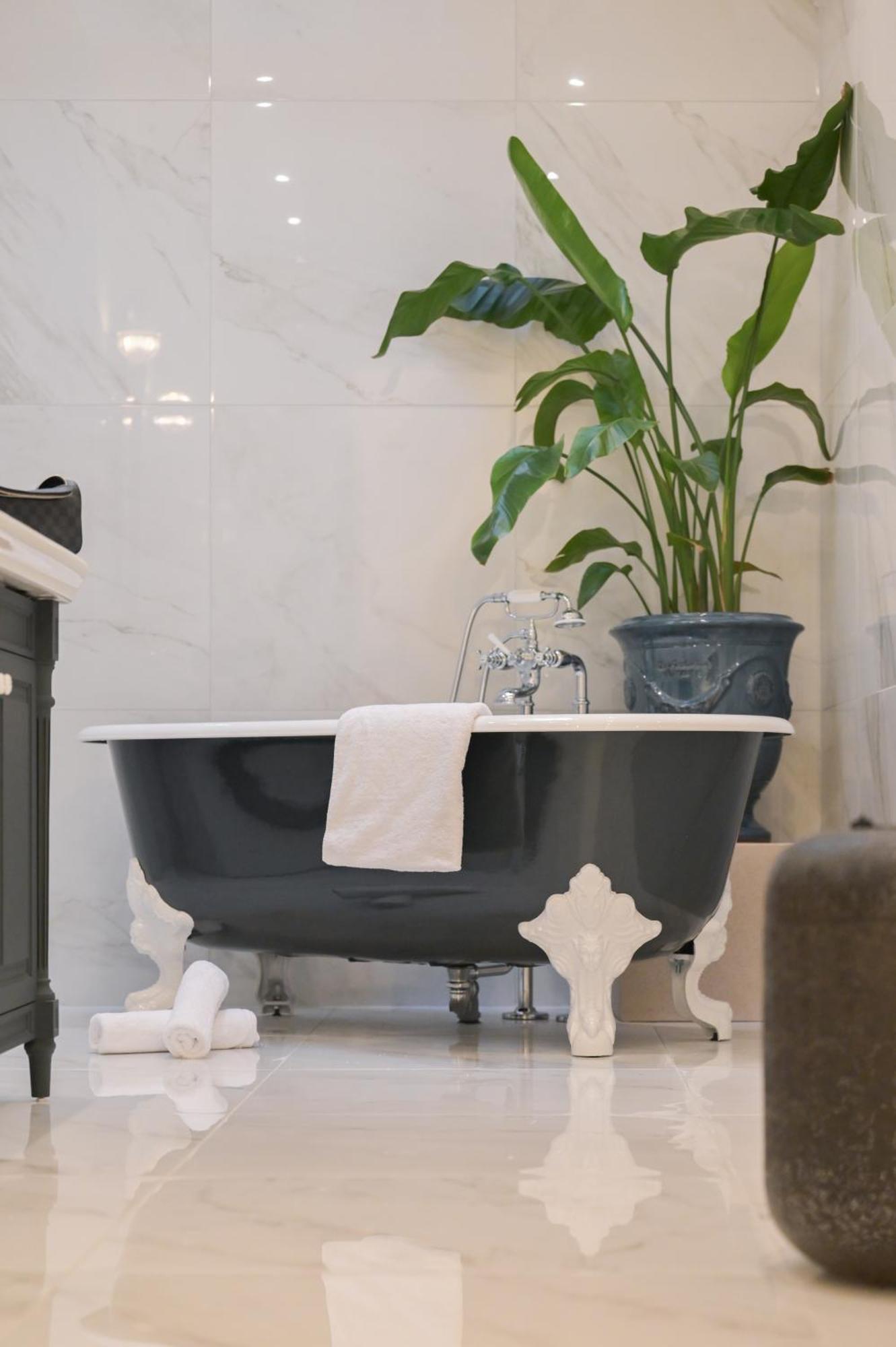 Villa Gutenberg Le Grand ---Free Parking--- Klagenfurt am Woerthersee ภายนอก รูปภาพ